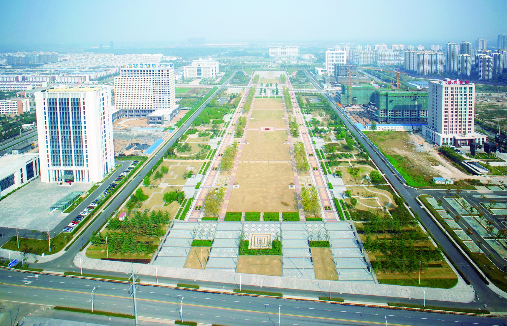 中轴线广场~1.jpg